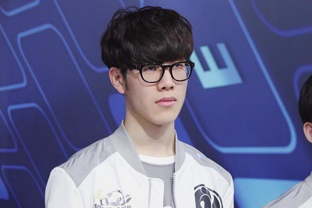 底角移动至 底角移动至