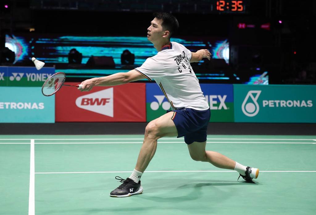 通过频繁的 通过频繁的