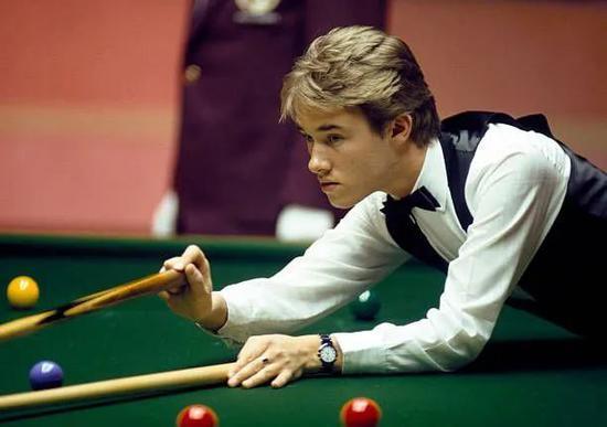 一位来自湖 一位来自湖