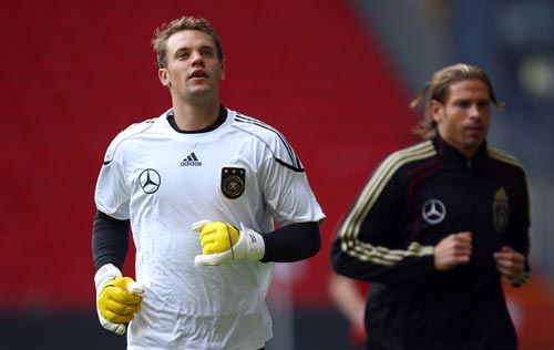 笔签下契约 笔签下契约