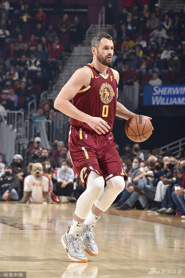 一反应与前 一反应与前