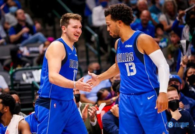 杜锋太狠了 杜锋太狠了